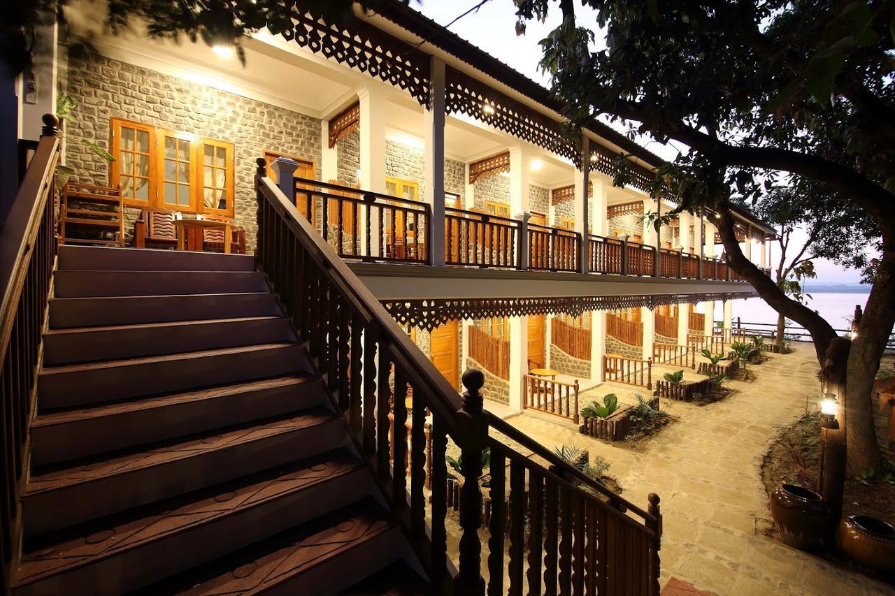 Salay River View Inn Sale Extérieur photo